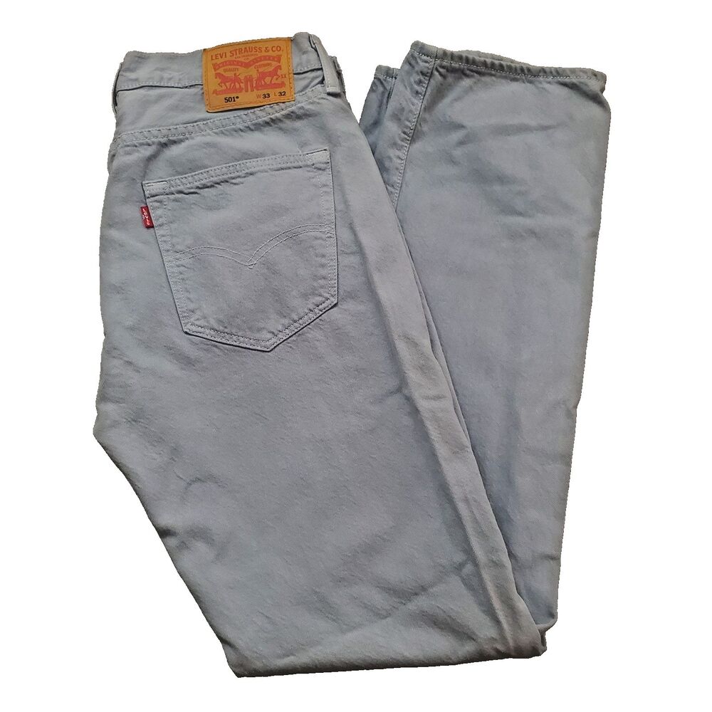 Levi’s 501 Jeans Men’s 33x32 Light Blue Denim Button Fly 100% Cotton